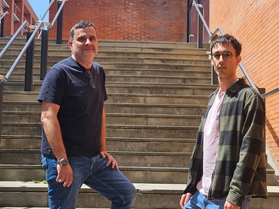 Els investigadors del departament de física Romualdo Pastor i Andreu Puy