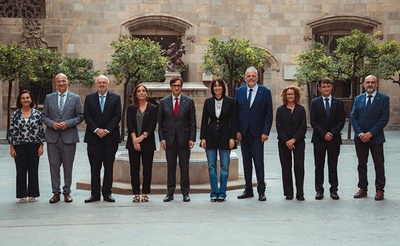 Los representantes institucionales en el acto de firma del convenio