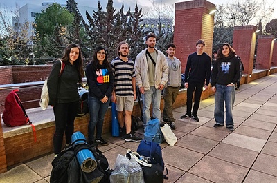 Grupo de estudiantes voluntarios